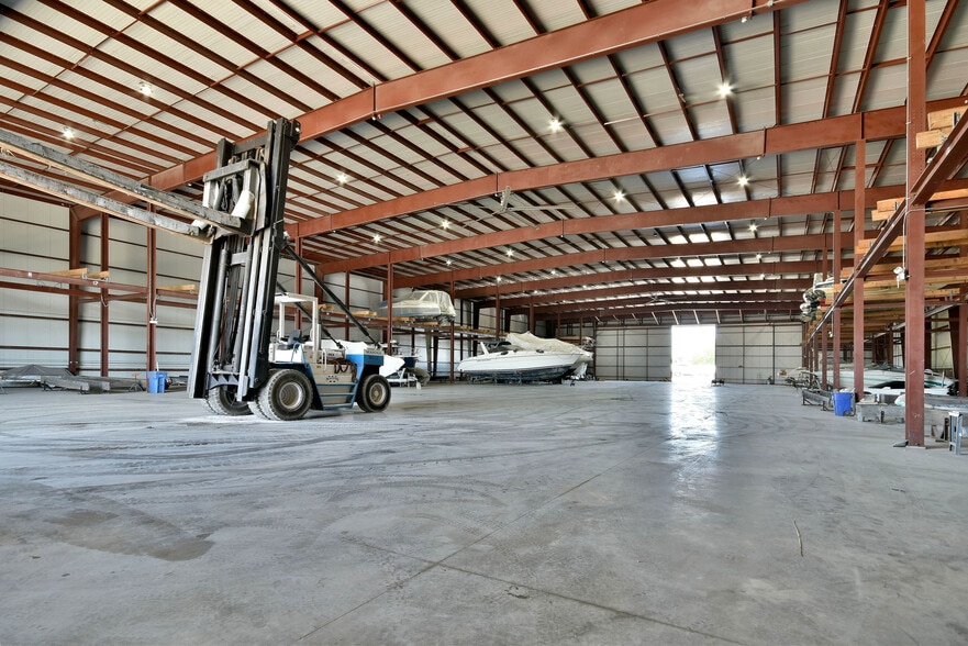 More Photos Of 5700 41st, Forest View Sports And Entertainment For Sale