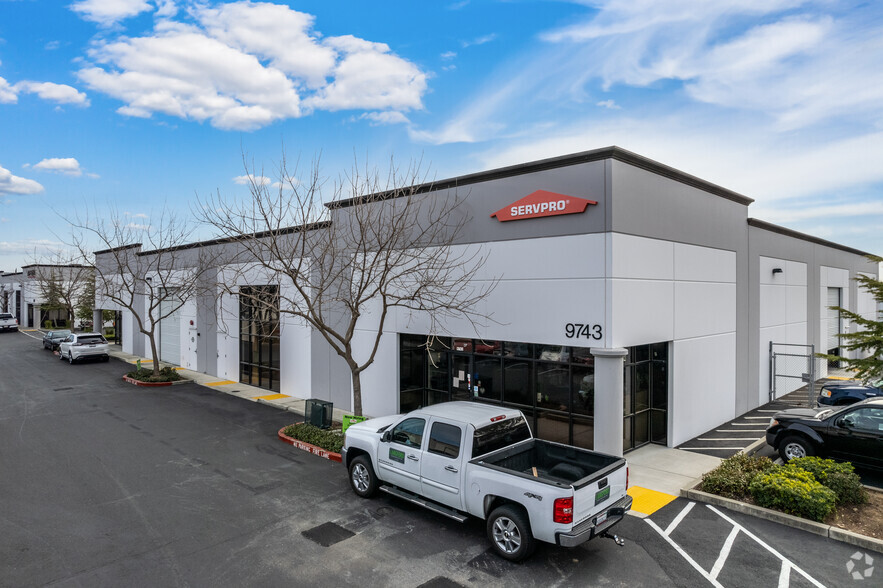 Primary Photo Of 9743 Kent St, Elk Grove Warehouse For Lease