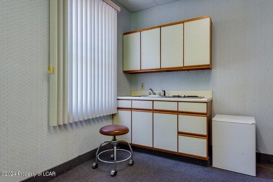 More Photos Of 832 Airport Rd, Hazle Township Medical For Sale