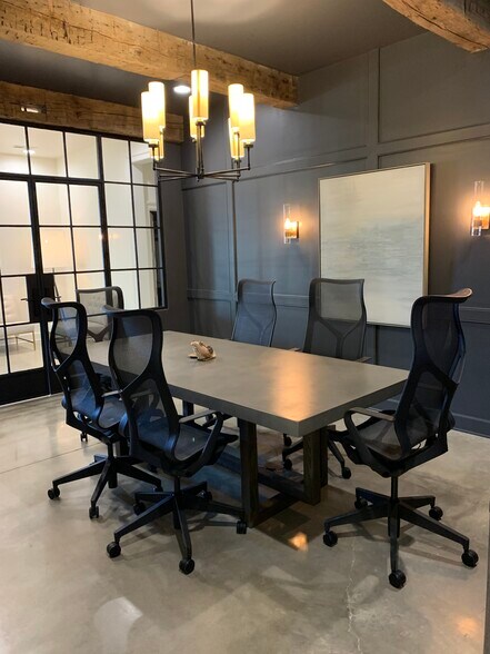 More Photos Of 2614 6th Ave, Birmingham Office For Sale