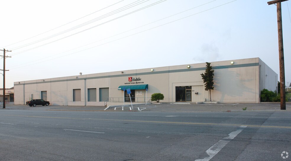 More Photos Of 590 Martin Ave, Santa Clara Warehouse For Lease
