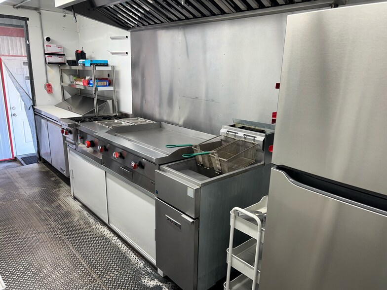 More Photos Of 300 E Magnolia Ave, Geneva Land For Sale