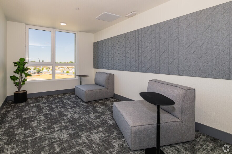 More Photos Of 251 6th St, Sacramento Apartments For Lease