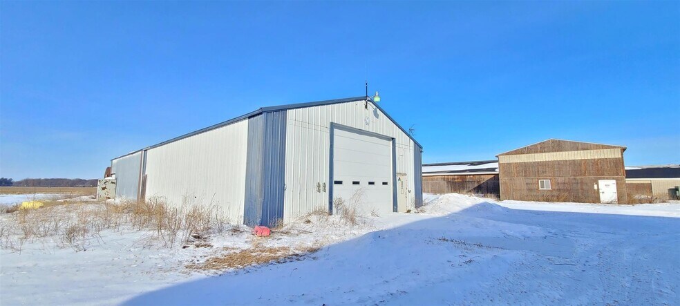 More Photos Of 9072 County Road BB, Plainfield Warehouse For Sale
