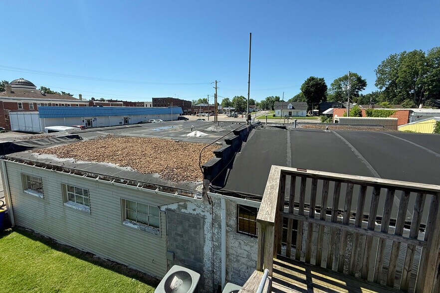 More Photos Of 103 N High St, Franklin Office Residential For Sale