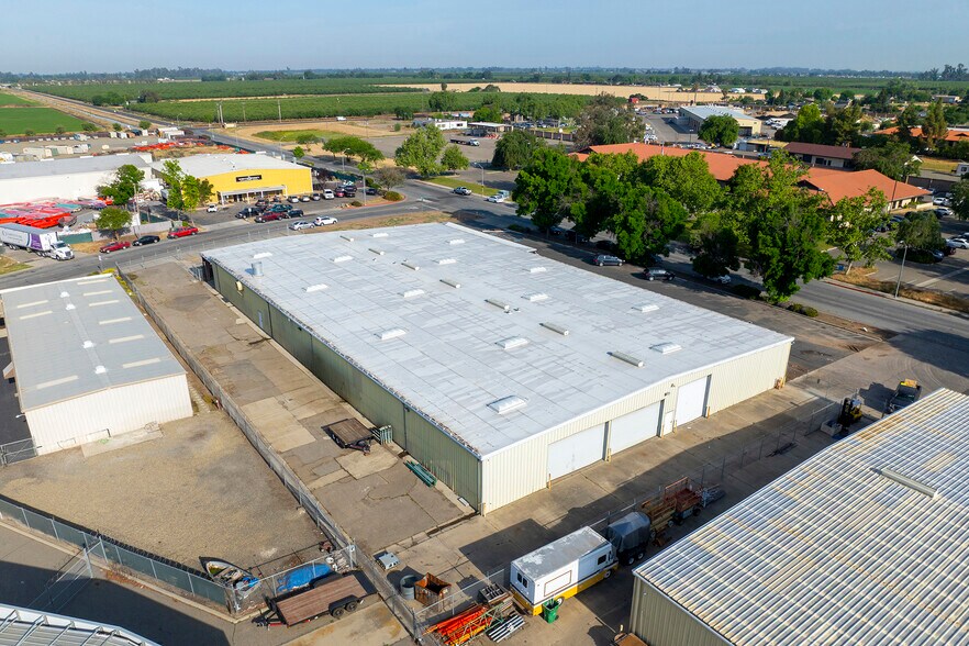 More Photos Of 2170 Wardrobe Ave, Merced Manufacturing For Sale