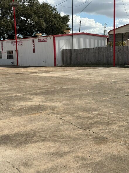 More Photos Of 1706 Clinton Dr, Galena Park Storefront Retail Office For Sale