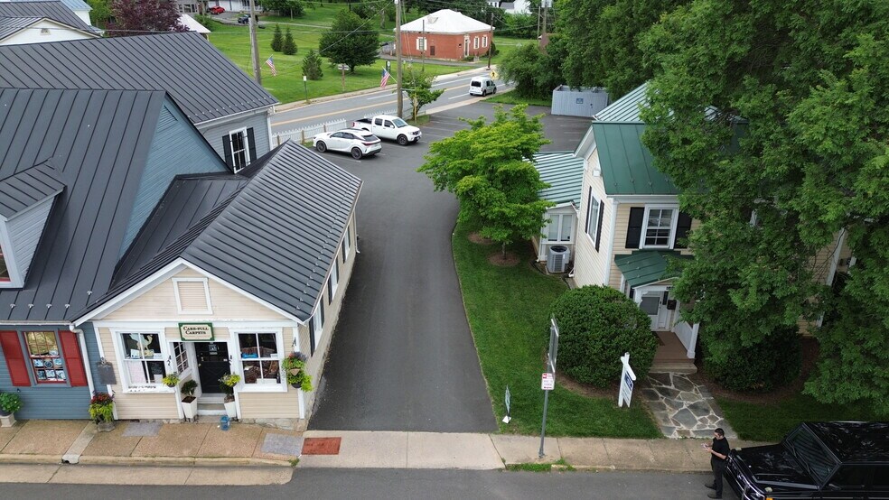 More Photos Of 6491 Main St, The Plains Medical For Lease