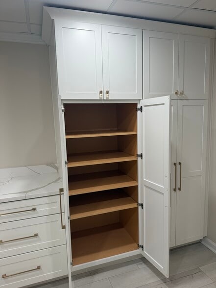 More Photos Of 425 E Crossville Rd, Roswell Office Residential For Sale