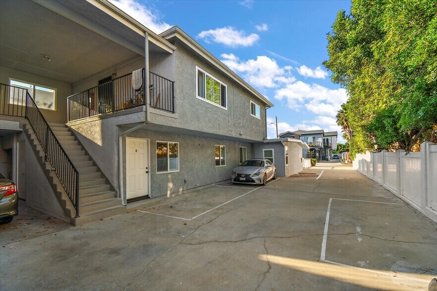 More Photos Of 2226 Voorhees Ave, Redondo Beach Apartments For Sale
