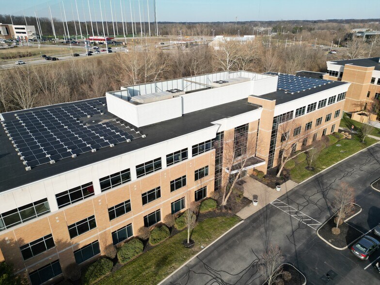 More Photos Of 8740 Orion Pl, Columbus Office For Sale