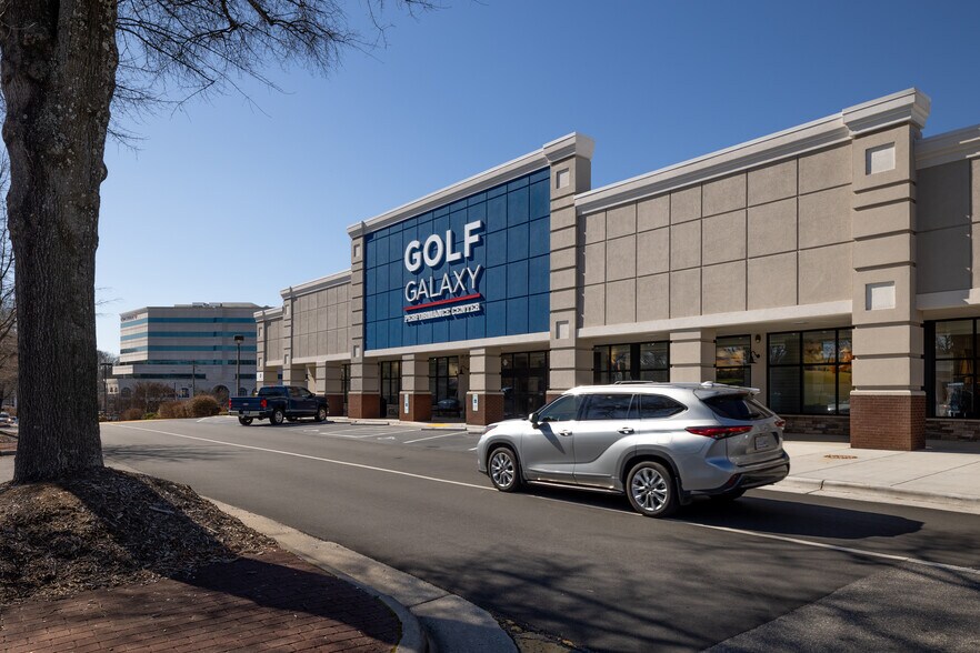 More Photos Of 300 S Stratford Rd, Winston-Salem Unknown For Lease