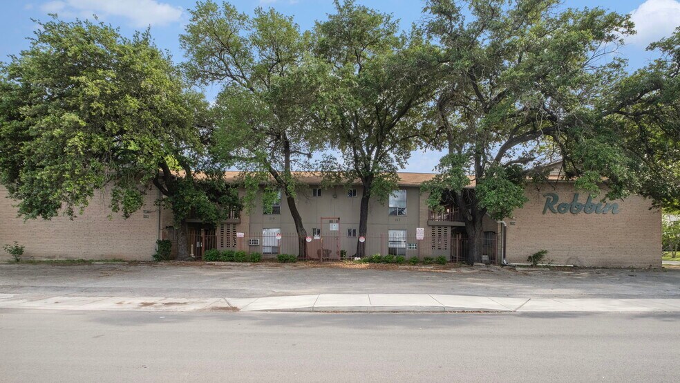 More Photos Of 110 Mary Louise Dr, San Antonio Apartments For Sale