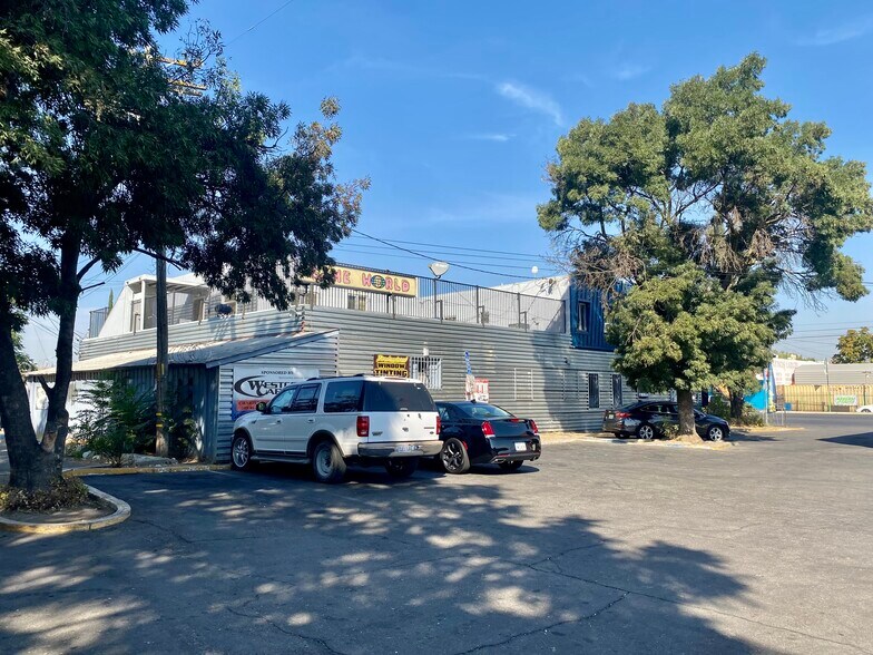 More Photos Of 524-530 E Charter Way, Stockton Storefront Retail Residential For Sale