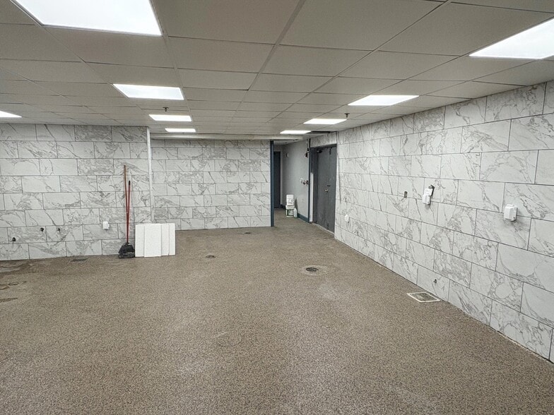 More Photos Of 3 Main St, New Paltz Restaurant For Sale