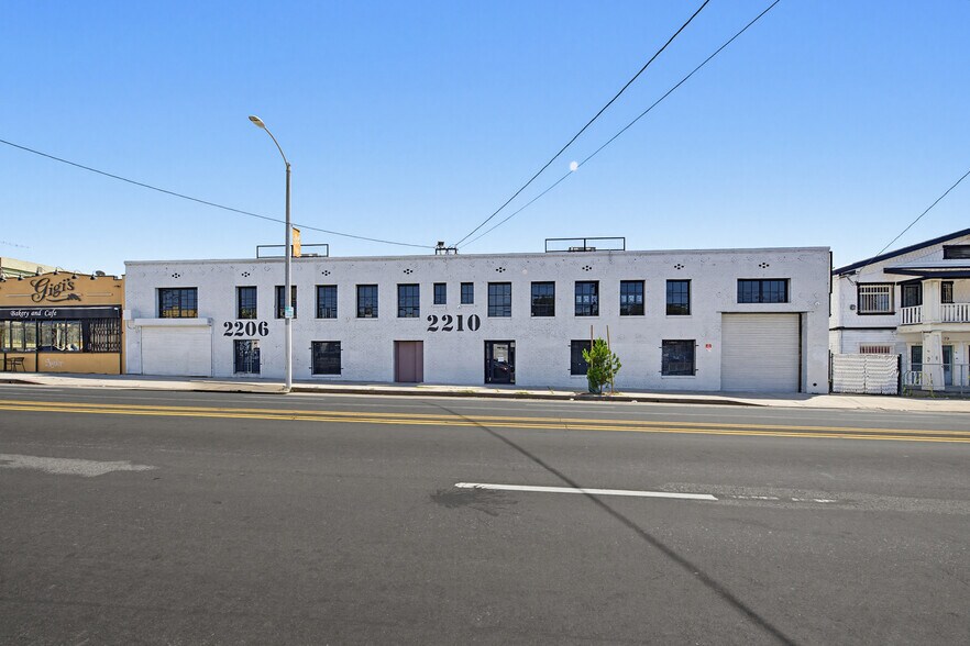 Primary Photo Of 2210 W Temple St, Los Angeles Showroom For Lease