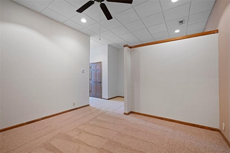 More Photos Of 100 S 5th St, Leavenworth Office Residential For Sale