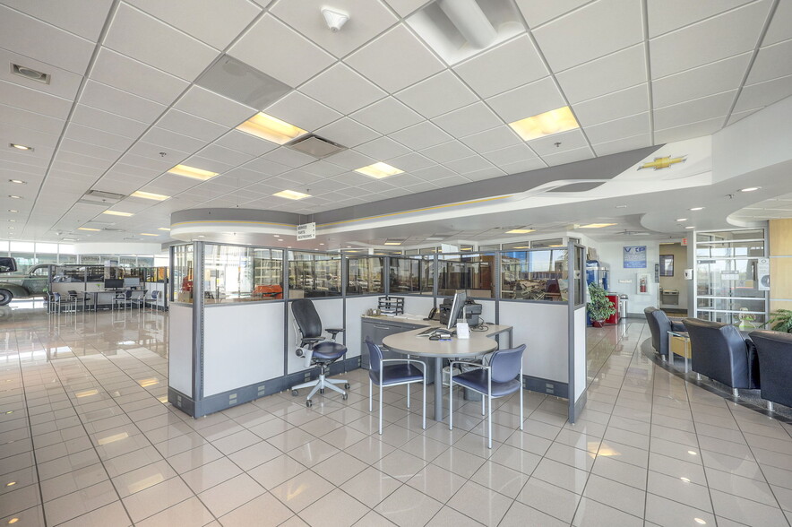 More Photos Of 3921 Frederick Ave, Saint Joseph Freestanding For Sale