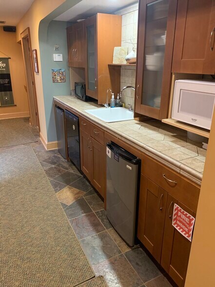 More Photos Of 4141 Old Sibley Memorial Hwy, Eagan Office For Sale