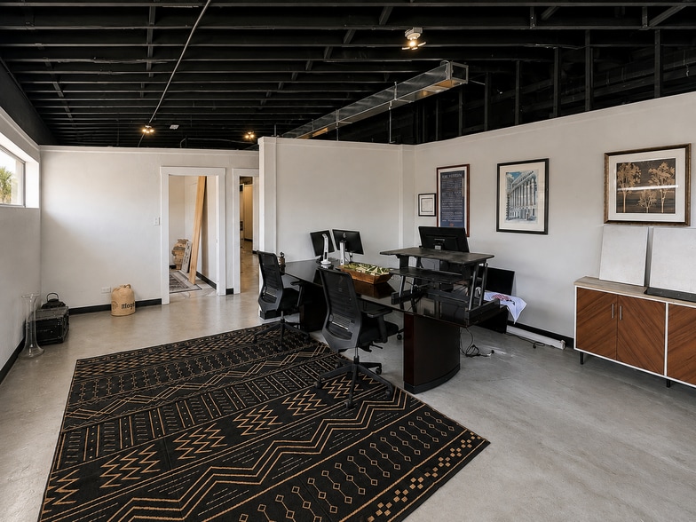 More Photos Of 44 W Lincoln Hwy, Chicago Heights Office For Lease