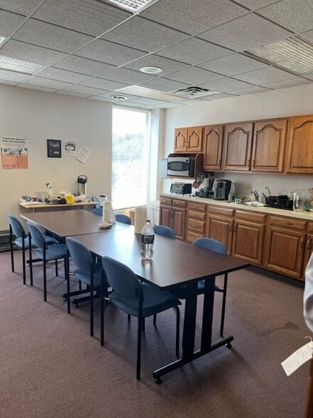 More Photos Of 1012 Kanawha Blvd, Charleston Office For Lease