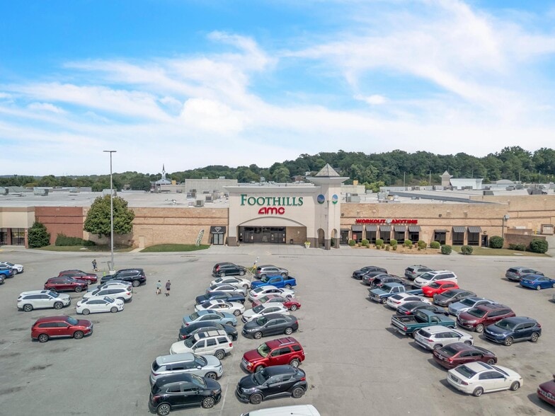 More Photos Of 197 Foothills Mall, Maryville Unknown For Lease