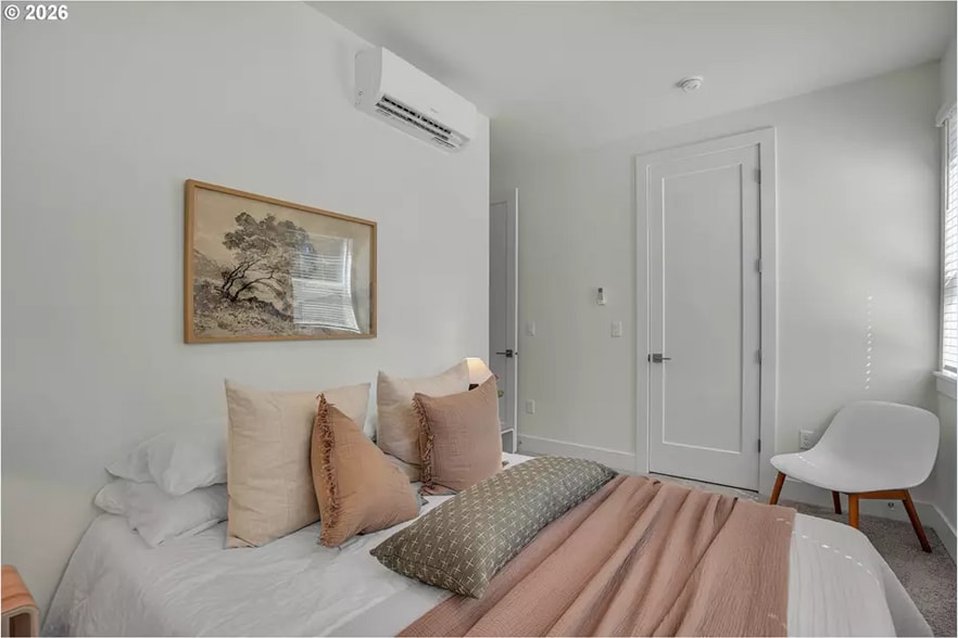 More Photos Of 8426 E Burnside St, Portland Apartments For Sale