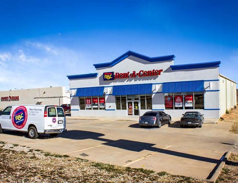 More Photos Of 3206 College Ave, Snyder Freestanding For Sale