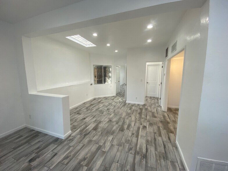 More Photos Of 1157-1197 E Fry Blvd, Sierra Vista Storefront For Lease