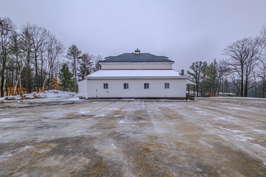 More Photos Of 184 Route 108, Rumford Freestanding For Sale