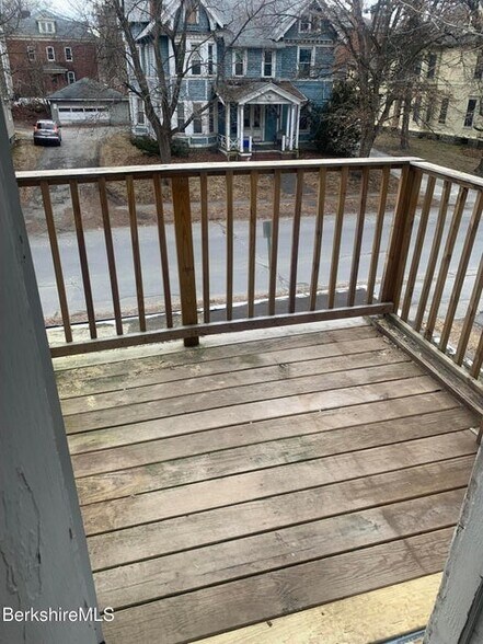 More Photos Of 31 Bartlett Ave, Pittsfield Apartments For Sale