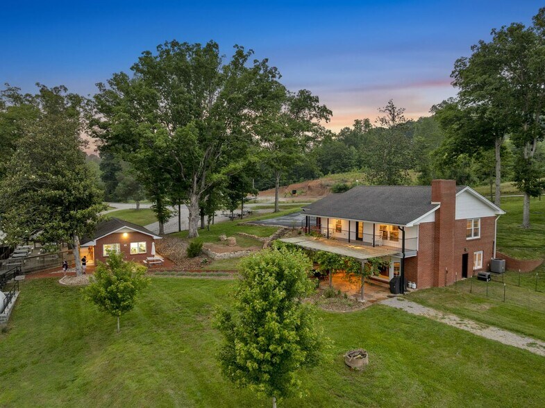 More Photos Of 1060 Paint Rock Ferry Rd, Kingston Specialty For Sale