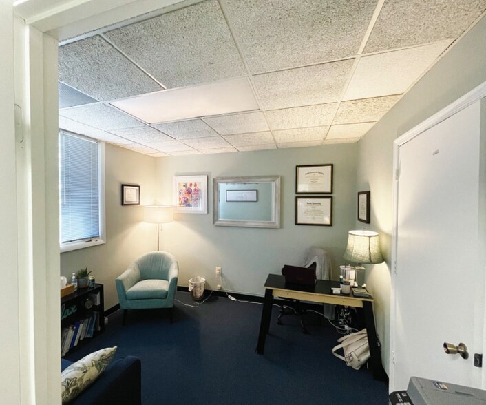 More Photos Of 2200 Opitz Blvd, Woodbridge Medical For Lease