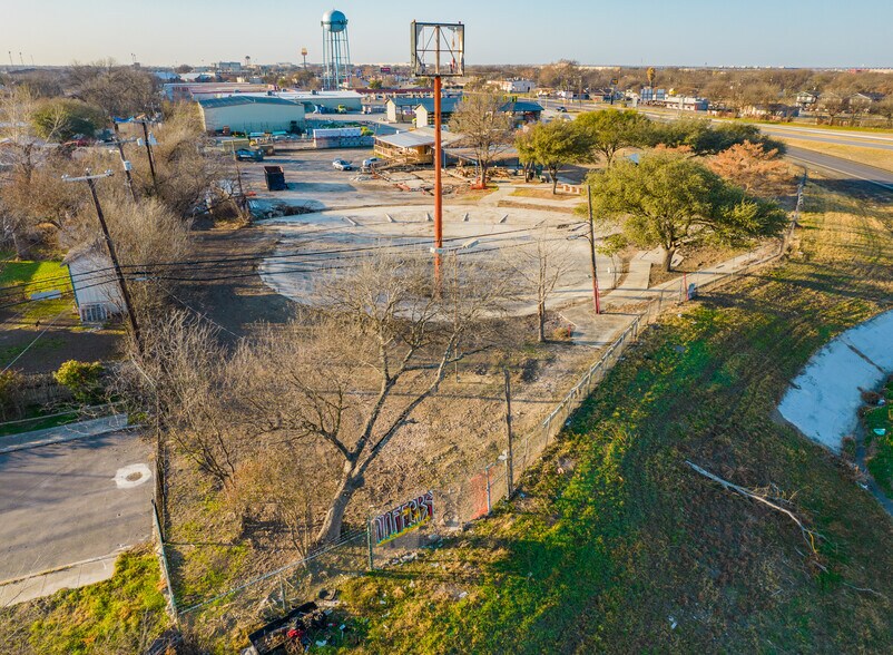 More Photos Of 1600 S General Mcmullen Dr, San Antonio Land For Lease