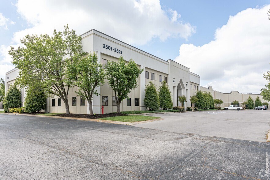 More Photos Of 500-520 Royal Pky, Nashville Unknown For Lease