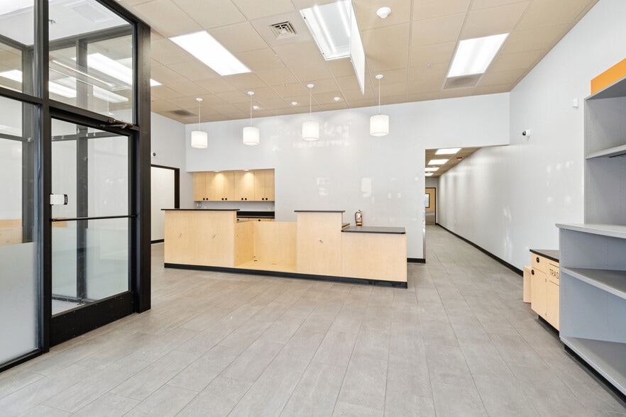 More Photos Of 2801 Magazine St, New Orleans Freestanding For Sale