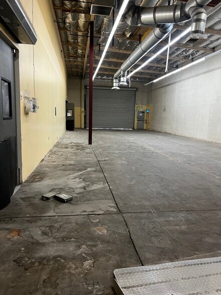 More Photos Of 1202 McGaw Ave, Irvine Warehouse For Lease