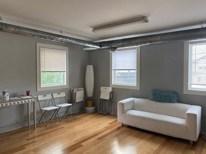 More Photos Of 2035 Manchester St NE, Atlanta Loft Creative Space For Lease