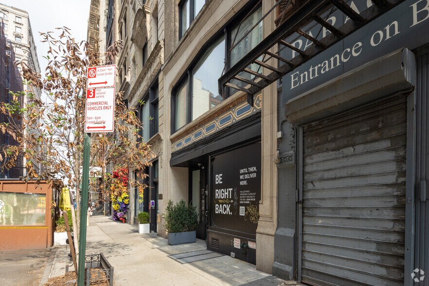 More Photos Of 17 E 17th St, New York Apartments For Lease
