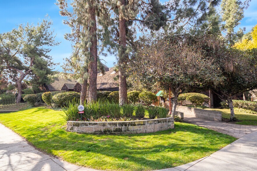 More Photos Of 200 E Del Mar Blvd, Pasadena Office For Sale