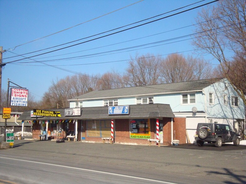 Primary Photo Of 196 Main St, Andover Storefront Retail Residential For Lease