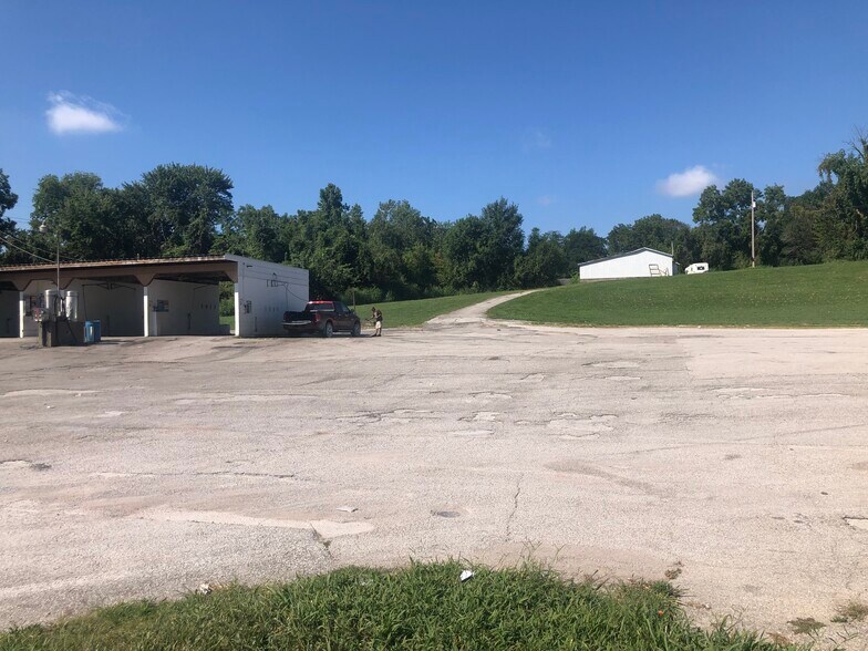 9831 Halls Ferry Road, Saint Louis, MO 63136 Carwash For Sale