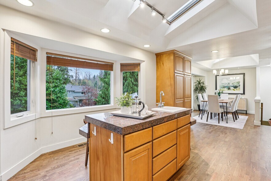 More Photos Of 5733 155th Ave NE, Redmond Apartments For Sale