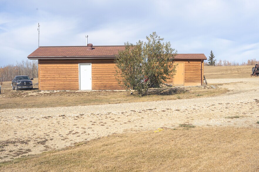 More Photos Of 56309 Range 13 rd, Onoway Trailer Camper Park For Sale