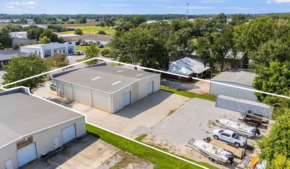More Photos Of 26210 Equity Dr, Daphne Light Distribution For Lease