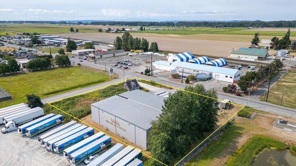 More Photos Of 3616 Old Highway 99 S Rd, Mount Vernon Distribution For Sale