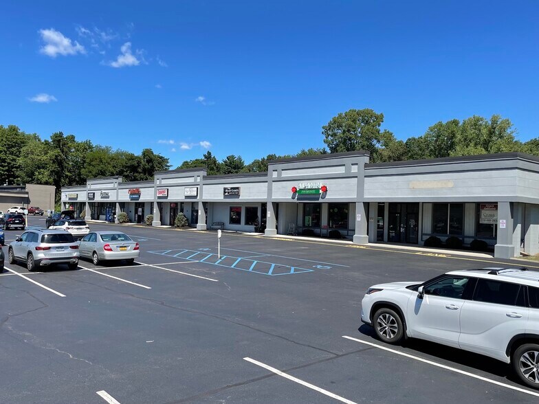 More Photos Of 217 Guideboard Rd, Clifton Park Unknown For Lease