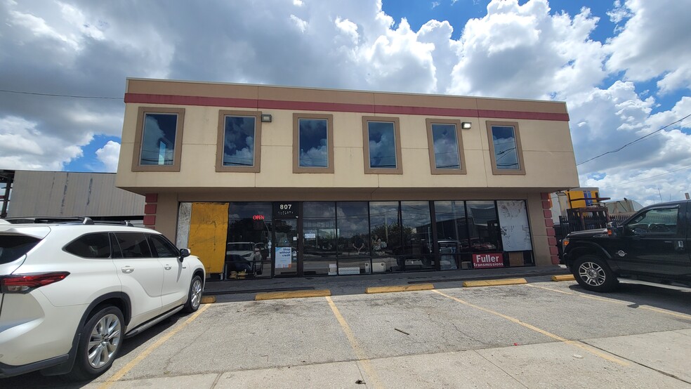 Primary Photo Of 807 Mccarty St, Houston Industrial For Sale