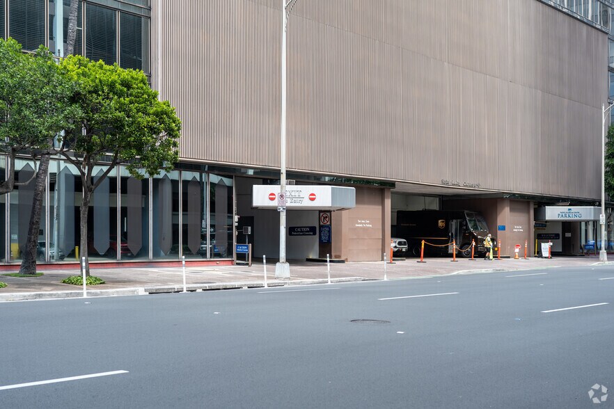 More Photos Of 733 Bishop St, Honolulu Office For Lease