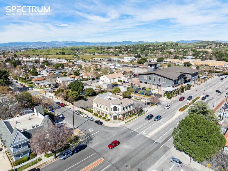 More Photos Of 22621 Lyons Ave, Santa Clarita Medical For Sale
